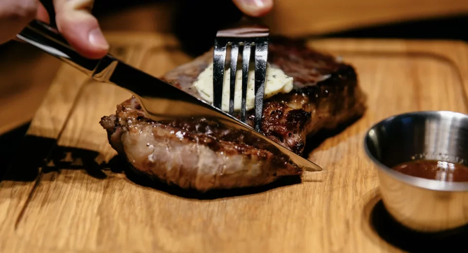 OmniFoods Lança Bife de Cogumelo Juba de Leão na Expo West 2024