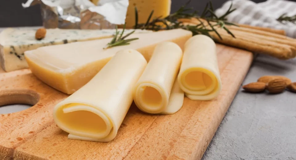 Catupiry lança dois novos produtos: queijos mussarela e prato em fatias