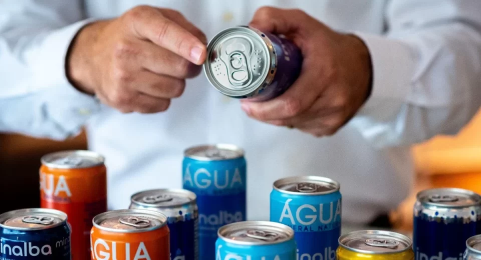 Minalba Brasil e Ball Corporation vencem prêmio global por lata de alumínio com braille