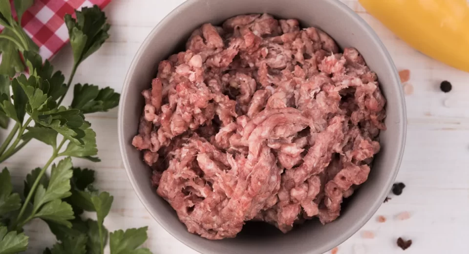 Carnes híbridas são o futuro da alimentação sustentável?