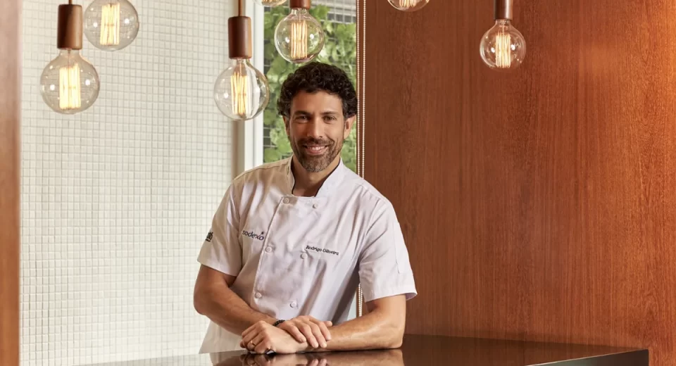 Sodexo inova com pratos assinados por chef Rodrigo Oliveira