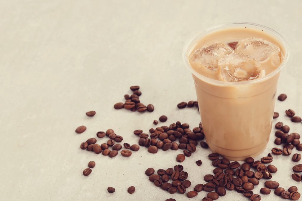 Cresce demanda por café gelado no mercado brasileiro