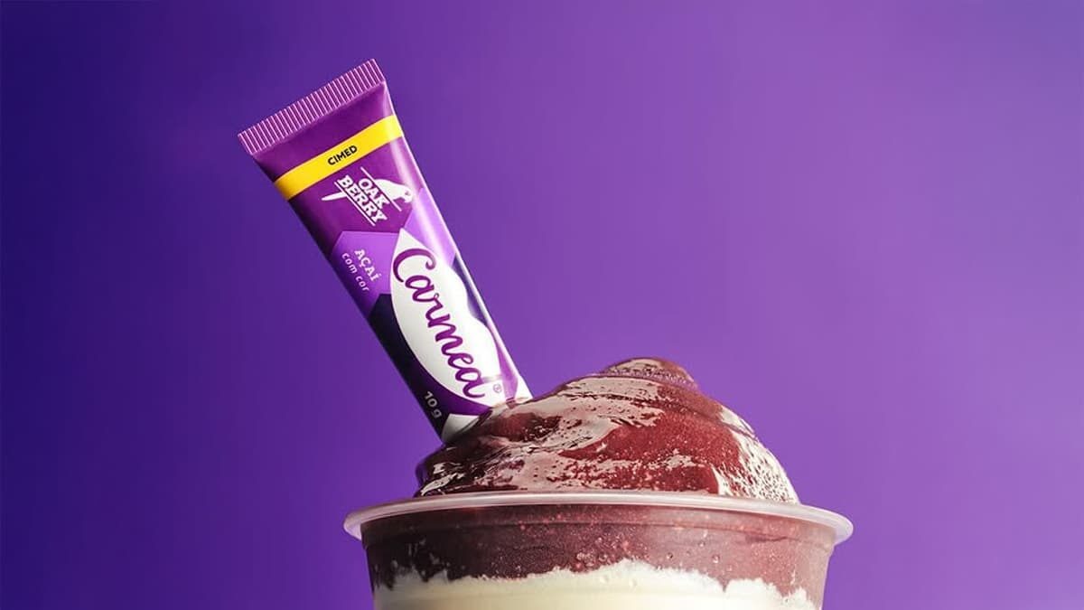 Carmed lança hidratante labial de açaí em parceria com Oakberry