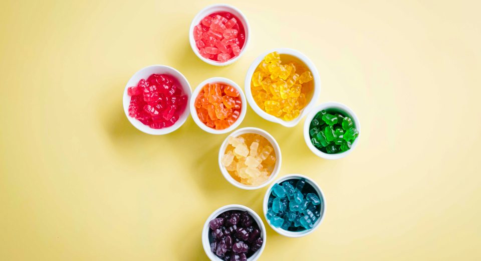 EUA vão banir corantes artificiais até o fim de 2026