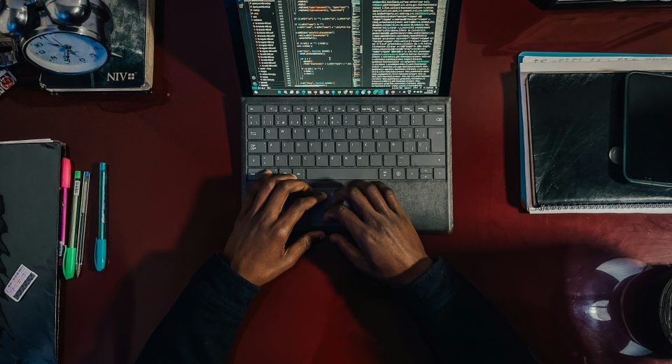 Rockwell adquire Plex e fortalece atuação em alimentos