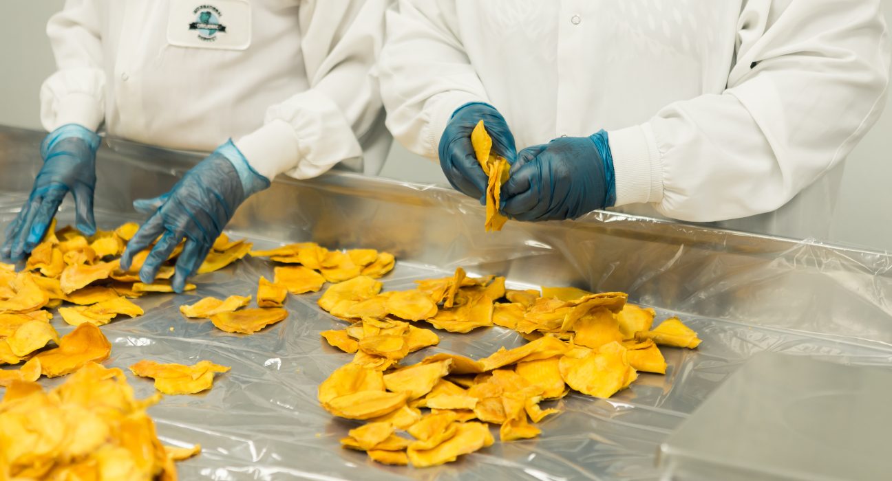 Indústria alimentícia inova na extração de aromas cítricos