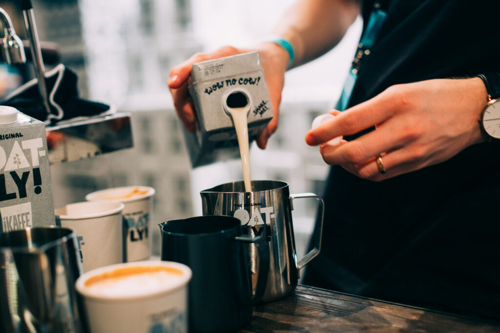 Burger King Áustria adota leite de aveia Oatly em cafés