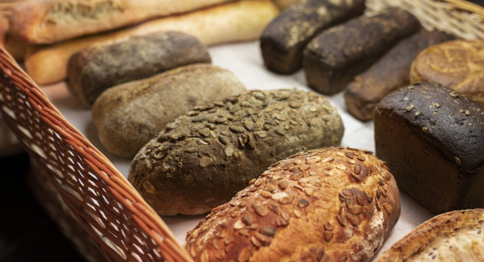 Pães artesanais e fermentação natural ganham espaço no varejo