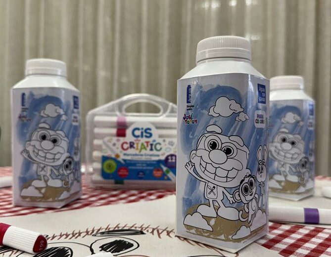 Parceria incentiva consumo de água com embalagens reutilizáveis