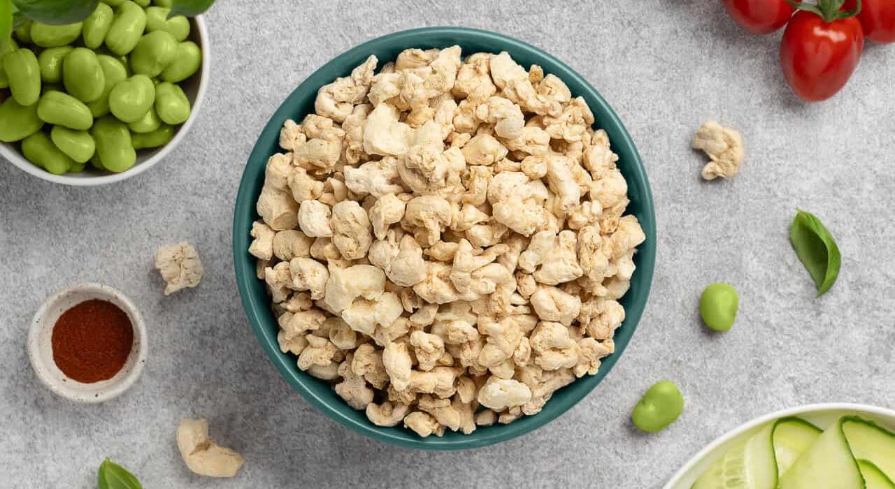 Happy Plant lança proteína vegetal texturizada de fava