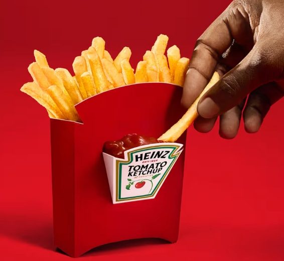 Heinz lança Dipper com ketchup embutido