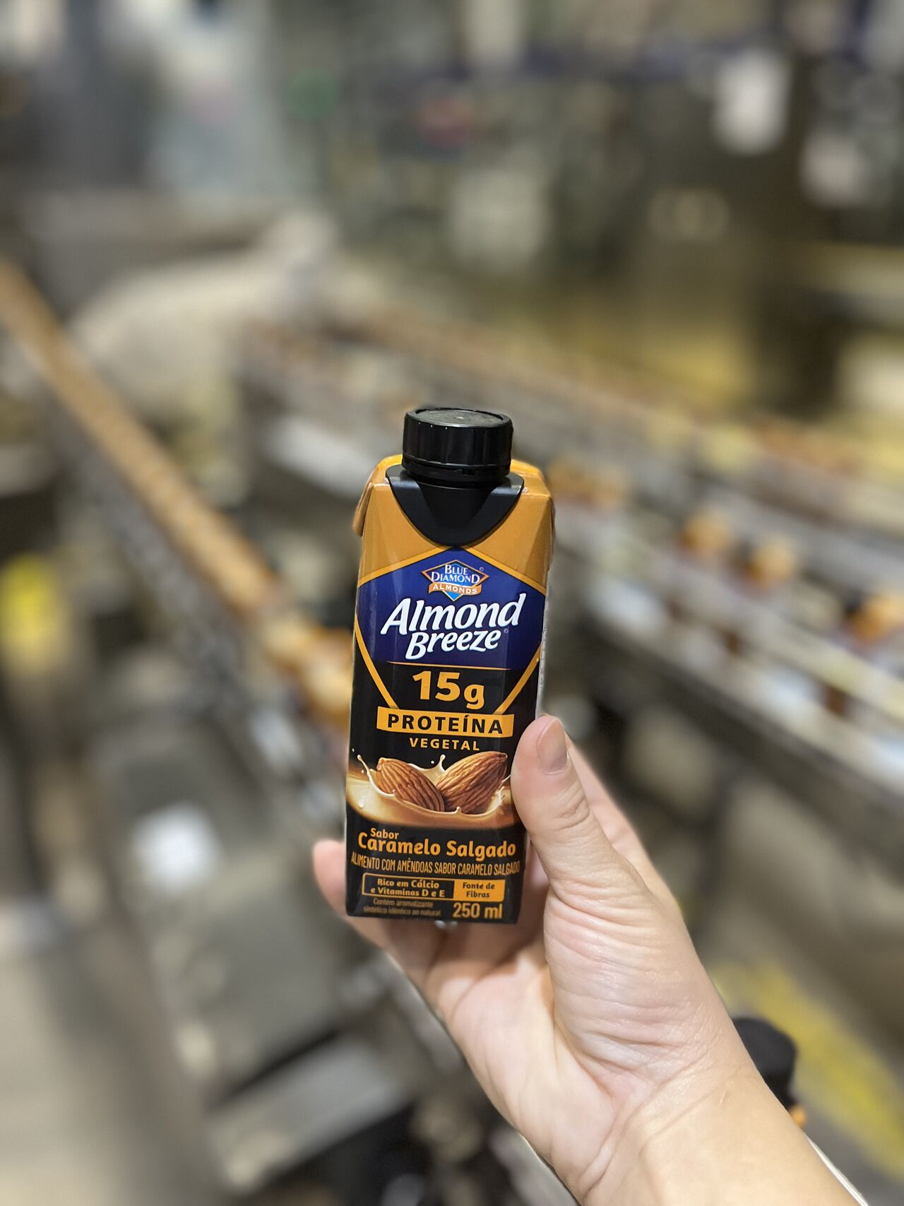 Almond Breeze lança bebida proteica vegetal