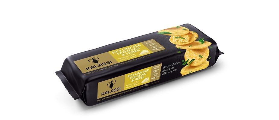 Kalassi amplia linha com snack de arroz sabor parmesão