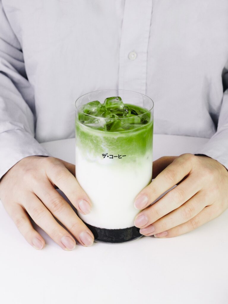 Bebidas com matcha ganham novas versões na The Coffee