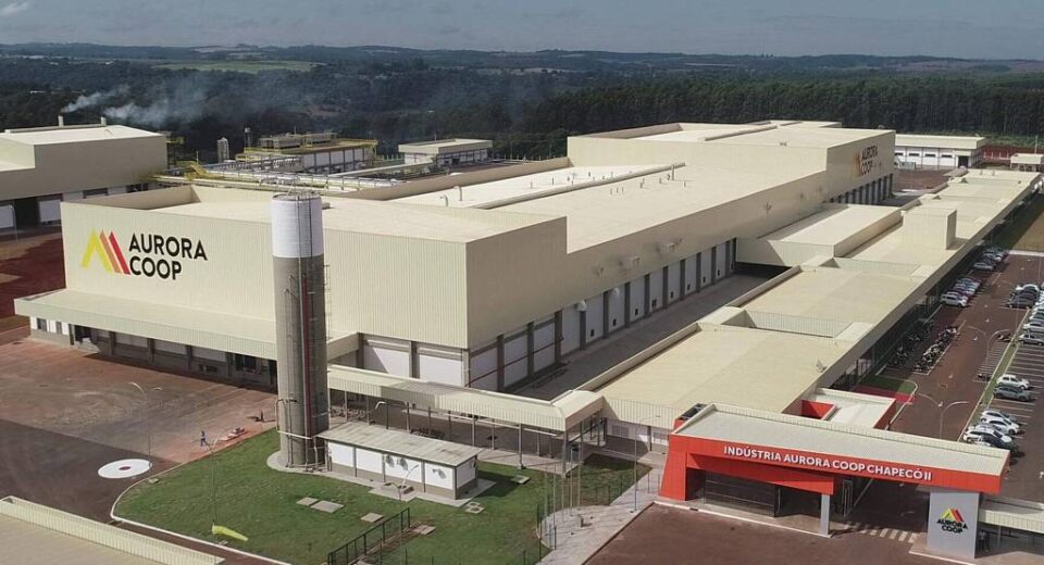 Aurora Coop obtém R$ 300 milhões para exportações