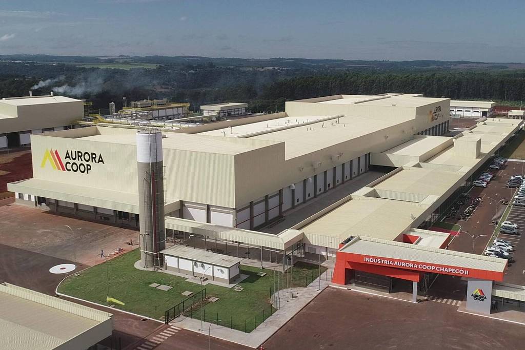 Aurora Coop obtém R$ 300 milhões para exportações